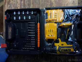 Predám Aku uťahovačku Dewalt.