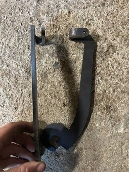 Predám upinaky vhodne na hrotove záberové reťaze