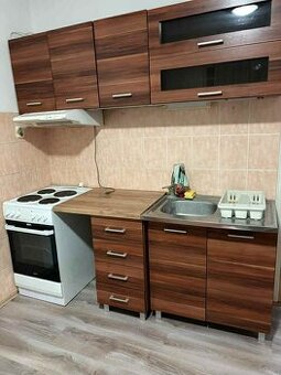 PRENAJMEM garsónku s balkónom v Senici