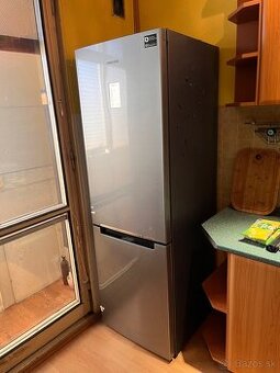 Chladnicka mrazak samsung