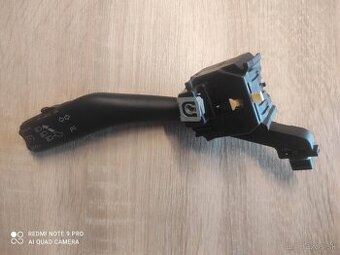 Predám nový ľavý prepínač svetiel s tempomatom Škoda - orig.