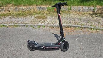 Elektrická kolobežka Ducati Pro 3 - NFC, TOP stav