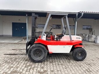 Terenna desta vysokozdvizny vozik