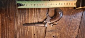 Predam historicku flobertku