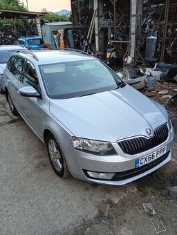Rozpredám Octavia 3 combi strieborné LA7W