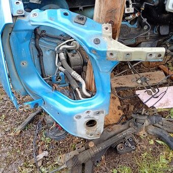Predám uchopenie svetlometu Opel Meriva A