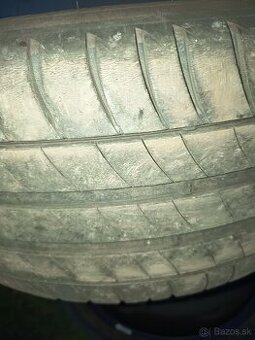 225/45R17