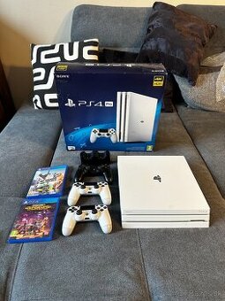 PS4 PRO + 3 DUALSENSE Ovládače + Gratis HRY