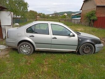 Volkswagen Bora rozpredám na diely