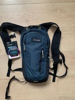 Batoh Dakine Shuttle 6litrov
