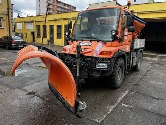 MB UNIMOG U 300 4X4