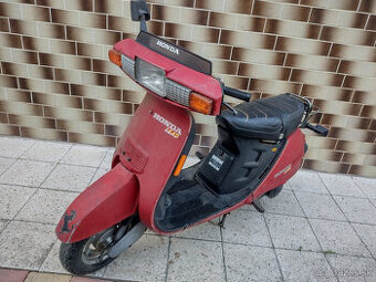 Honda Lead 50cm3 rok 1985 2x retro skúter