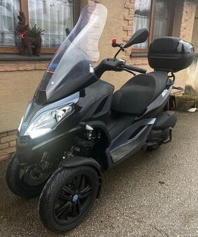 Piaggio MP3 300