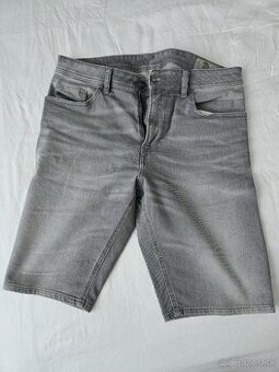 Diesel 33