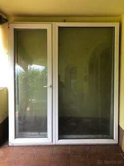 Predam plastove okno (dvere)