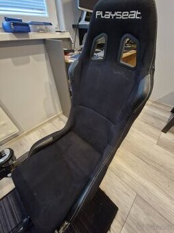 Playseat Evolution Alcantara sedadlo pre simulátor