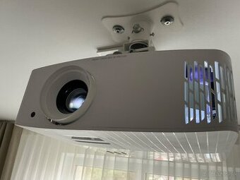 4K projektor Optoma UHD30