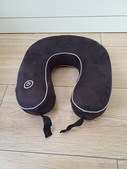 Masážny vankúš na krk