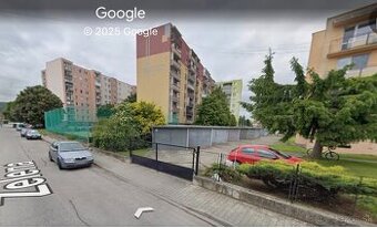 Garáž na prenájom Zelena ulica NMnV (súkromný objekt)