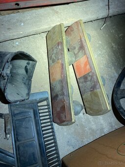 Škoda 110R rôzne diely drobnosti v nálezovom stave