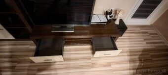 Predám zachovalú obývaciu stenu