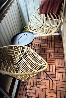 2ks stolicky Ilderhuse Jysk+ cierny stolik