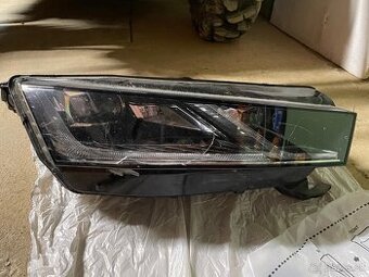 Svetlo octavia IV RS