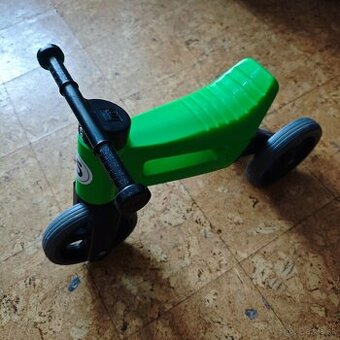 Odrážadlo trojkolka