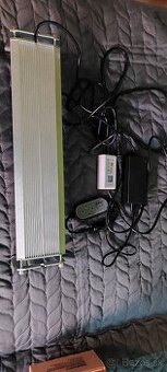 Ponúkam akváriové osvetlenie week aqua Raptor V 450