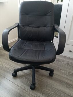 Kancelárska stolička