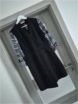 Sakové elegantné šaty v.40