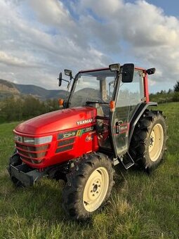 Yanmar AF350 malotraktor s kabínou 4x4