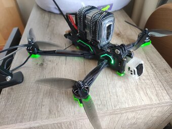 Dron Nazgul Evoque F6D V1 DJI O3 TBS Crossfire GPS