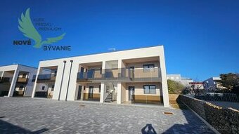 Exkluzívne novostavba s výhľadom na more len 100m od mora vo