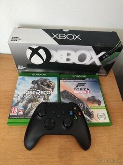 Xbox series ovládač plus 2 hry a Xbox LED light