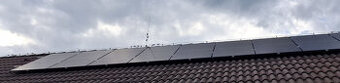 Predám čierne fotovoltaické panely Silfab, 370W, 9ks