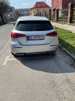 Predám Mercedes Benz A180 hatchback, kamera, asistenti,…