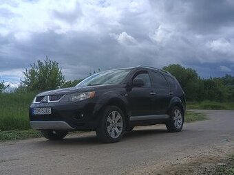 7 miestne Mitsubishi Outlander 2.4 benzín plyn LPG 4x4