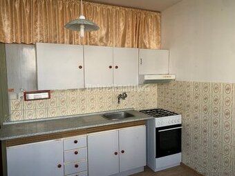 Znížená cena - Slnečný 4 - izb. byt na skvelom mieste v Zakv