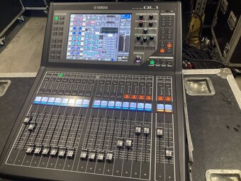 YAMAHA Digitálny mix pult Yamaha QL1