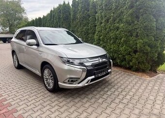 Mitsubishi Outlander 2,4 PHEV Top 4WD odpočet DPH benzín