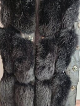 Čierna vesta - pravá koža a kožušina