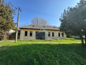 Znížená cena Stavebný pozemok rodinný dom na rekonštrukciu