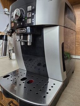 Delonghi ecam 22.115. Sb