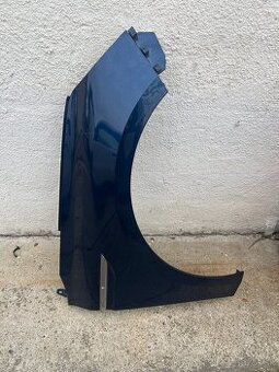 Blatnik predny pravy Megane 4 ,OE 631010796R