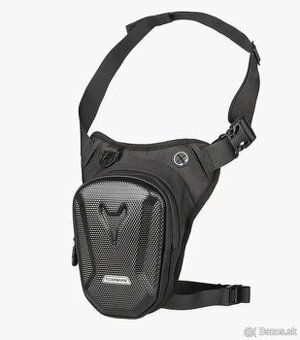 Moto kapsa na stehno