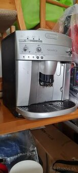 Predám kavovar delonghi ESAM4200.S