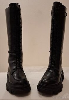 Vysoké šnurovacie dámske čižmy na hrubej podrážke, WA22-OBD0