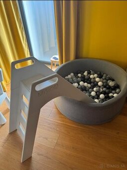 Guličkový bazén s drevenou šmykľavkou Misioo