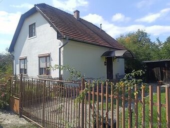 na predaj rodinný dom - Veľké Uherce - 1